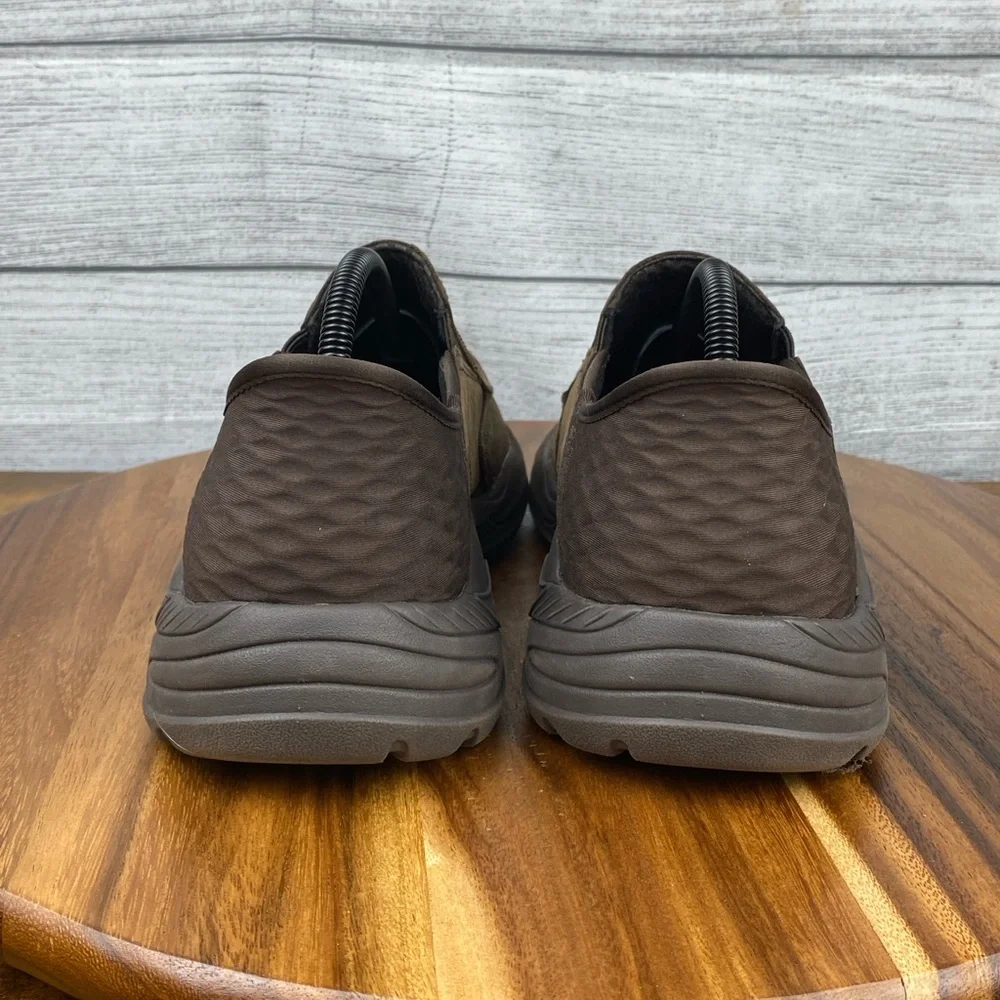 Skechers slip ins